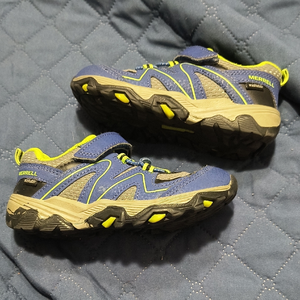 Merrell Kids Sneakers in Blue and Gray with Green Accents